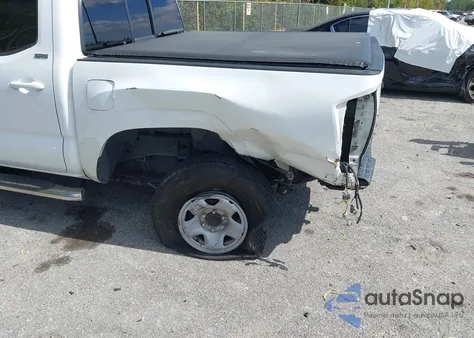 2019 Toyota Tacoma Sr5 z USA, uszkodzony, nr VIN 5TFAX5GN3KX156347